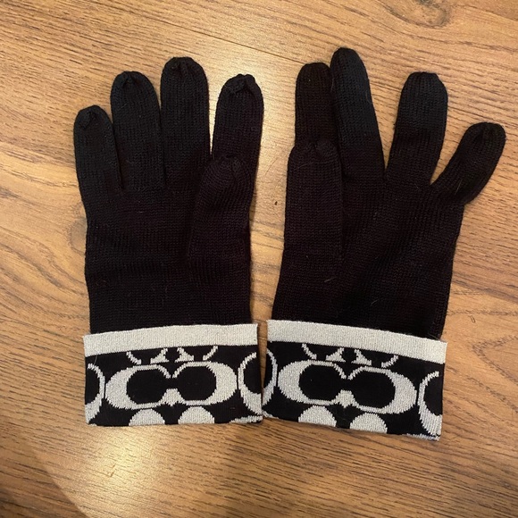 Coach Gloves